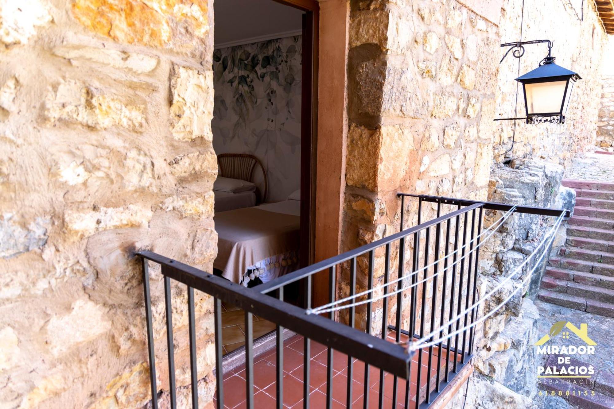 Mirador De Palacios- Centrico Con Vistas Y Parking Cerca Albarracín