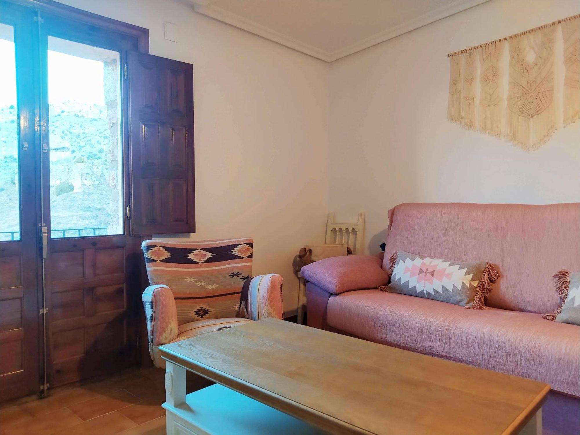 Mirador De Palacios- Centrico Con Vistas Y Parking Cerca Albarracín