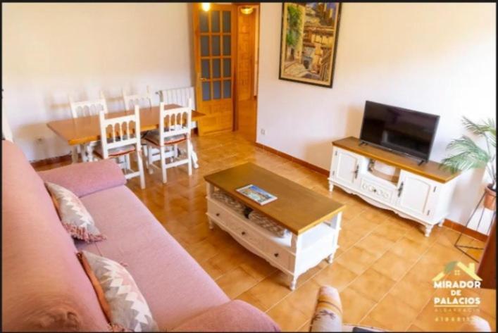 Mirador De Palacios- Centrico Con Vistas Y Parking Cerca Appartement